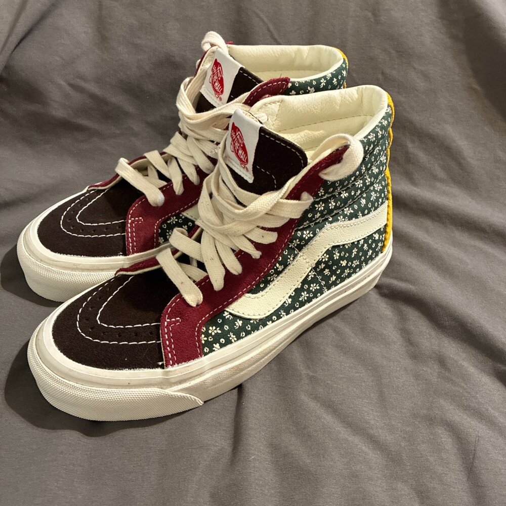 NWT Rare VANS Green Multi Floral SK8 Hi 38 DX Sneakers -Womans Us Size 5